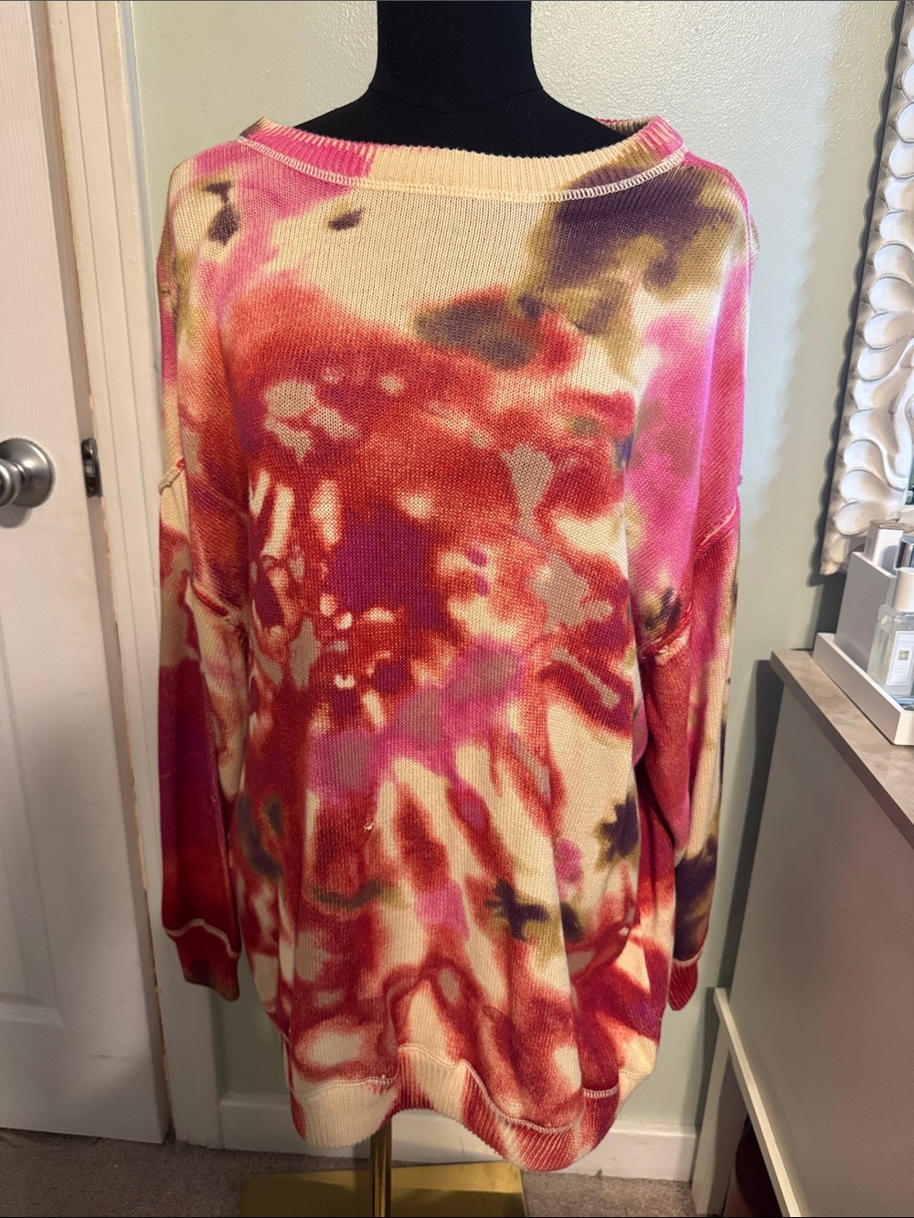 NATURAL LIFE Tie-Dye Over Sized Sweater in Pink, Red & Cream